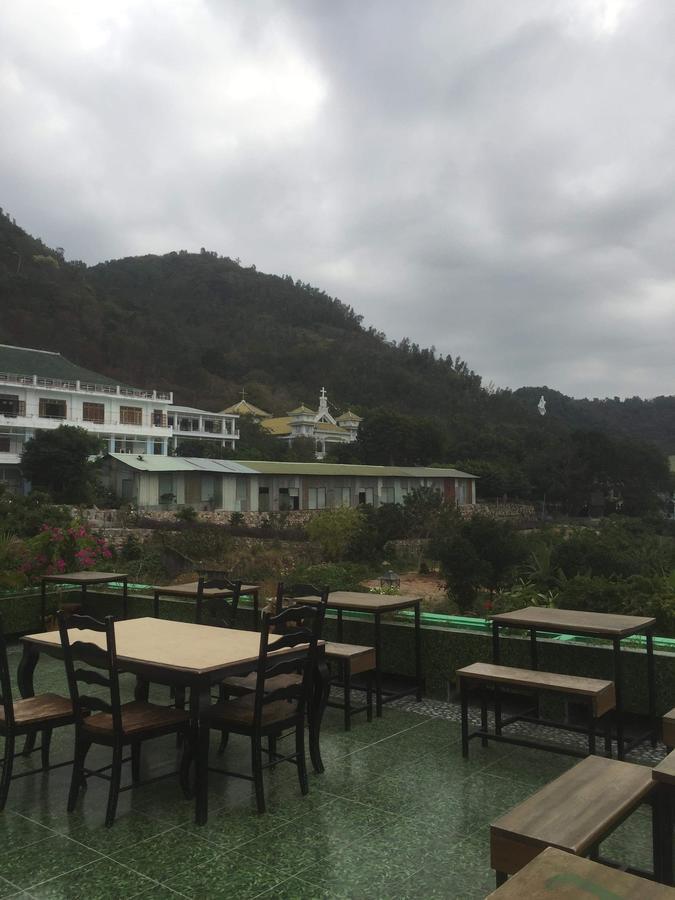 Hotel Khach San Thuy Young Vũng Tàu Exteriér fotografie